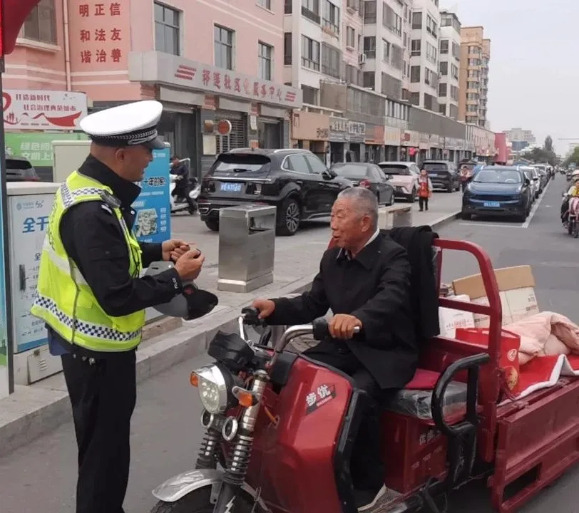 嘉峪关公安交警行动_嘉峪关交通乱象整治_违章高发城市治理